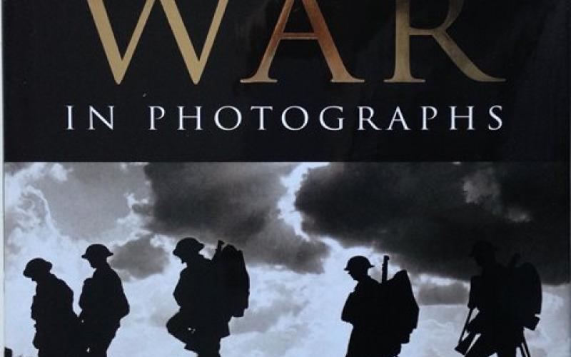 Front cover of The First World War in Photographs by Richard Holmes